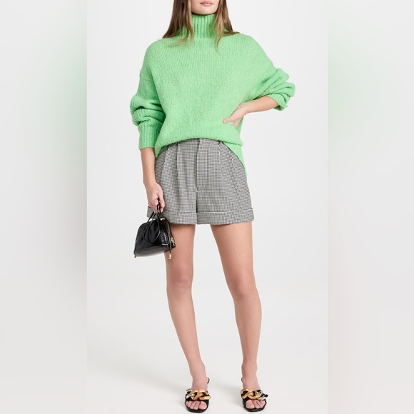 Alice + Olivia Conry Angled Tapered Cuff Shorts. Sz 6 - Picture 2 of 5